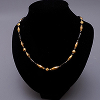 GOLD ONYX NECKLACE