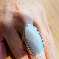 WHITE AGATE SILVER RING